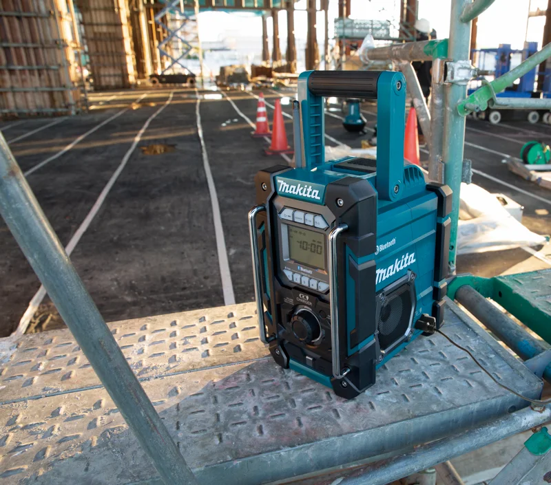 Radio cargador de trabajo - Hover